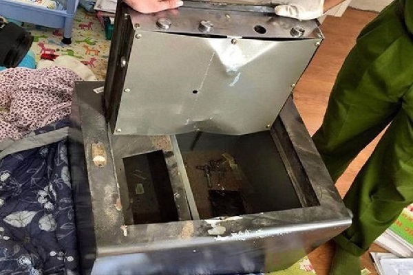 điềm thấy két sắt tự mở đánh con gì - Hình 2