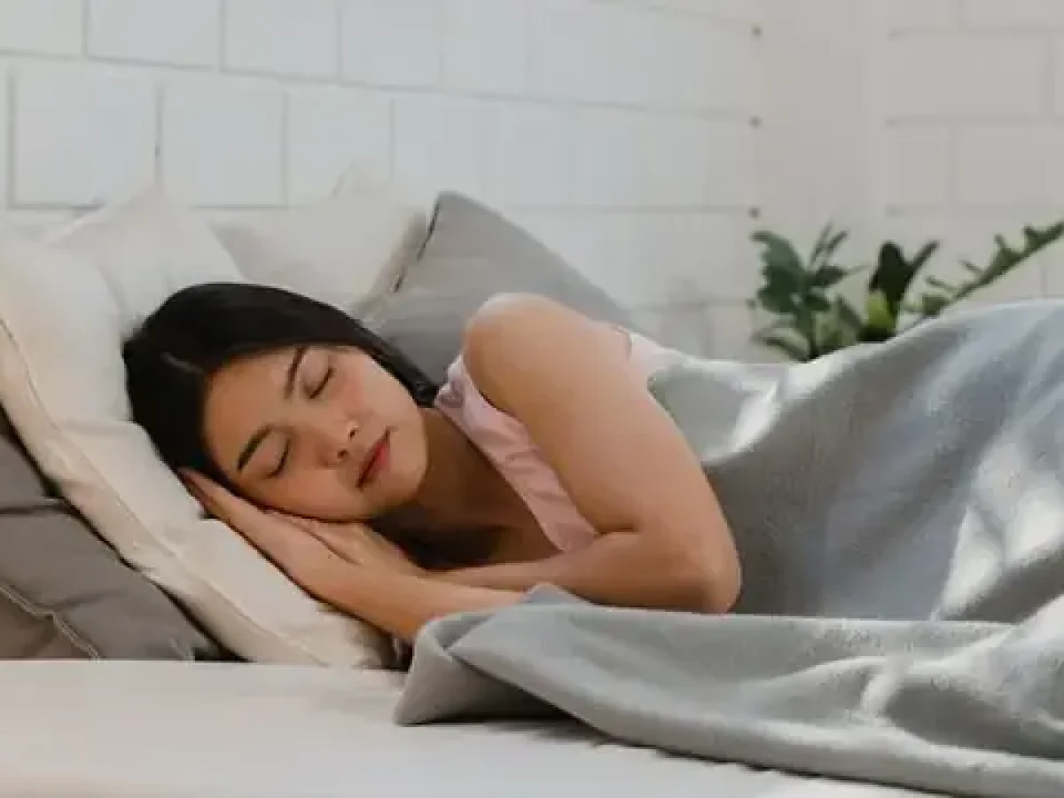 điềm thấy người lạ đứng trước cửa nhà đánh con gì - Hình 5