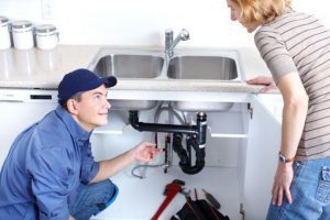 điềm thấy ống nước vỡ đánh con gì