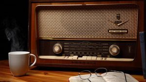 điềm thấy radio tự chạy đánh con gì