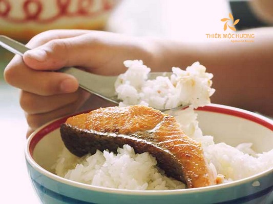 mơ thấy ăn cơm đánh con gì - Hình 2