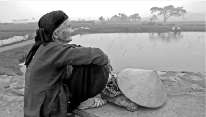 mơ thấy bà ngoại đánh con gì - Hình 2