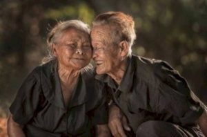 mơ thấy ông bà đánh con gì
